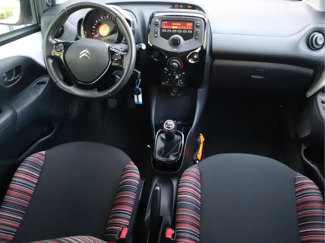 Citroën C1 1.0 VTi 2021 Benzine 3