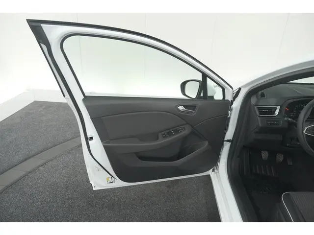 Renault Clio TCe 90 Techno 2023 Benzine 72