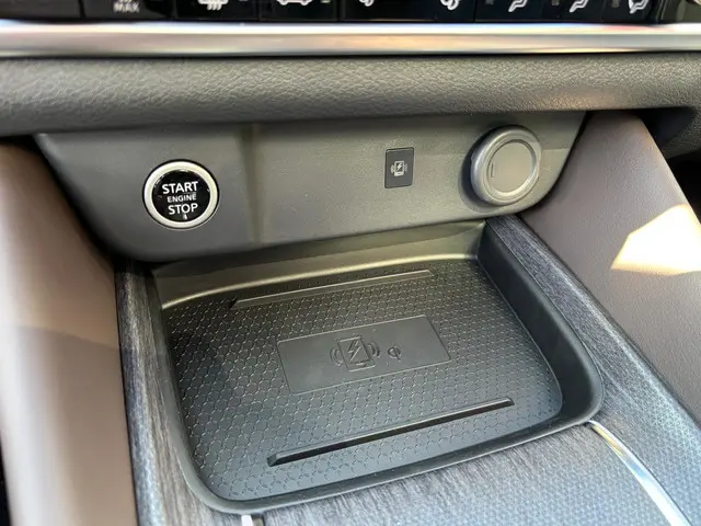 Nissan QASHQAI MHEV 140 MT Tekna 2025 Benzine 21