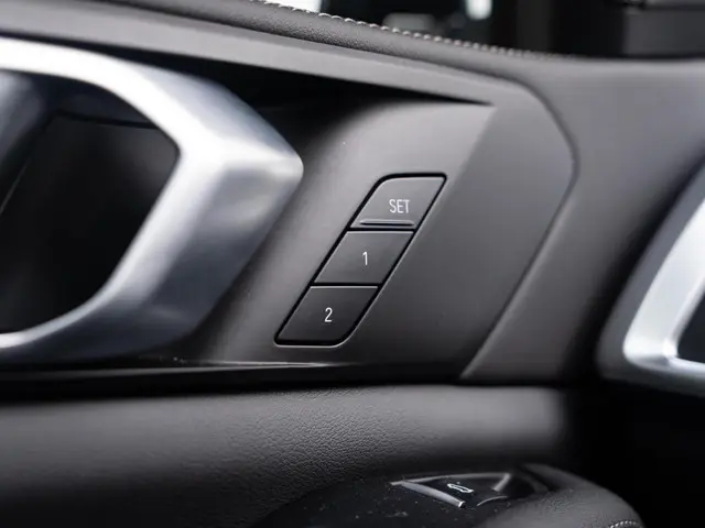 BMW X5 xDrive50e 2025 Hybride Benzine 25