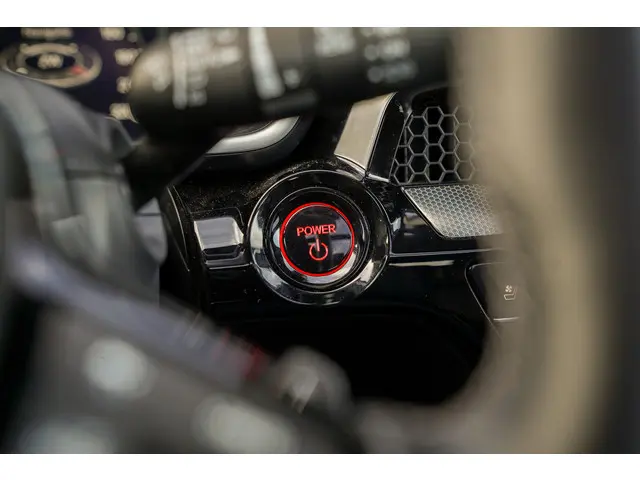 Honda CR-V 2.0i e:PHEV ADVANCE TECH 2025 Hybride Benzine 52