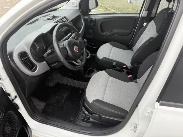 Fiat Panda 0.9 TwinAir Lounge automaat 2017 Benzine 12