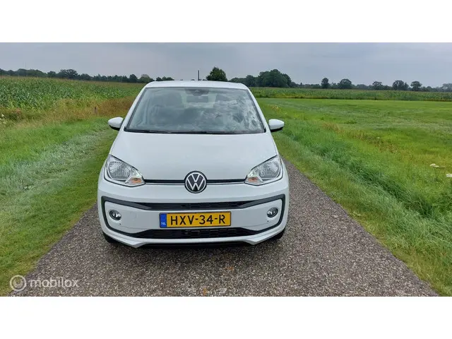 Volkswagen up! 1.0 2021 Benzine 9