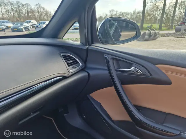 Opel Cascada 1.4 Turbo ecoFLEX Cosmo 2015 Benzine 42