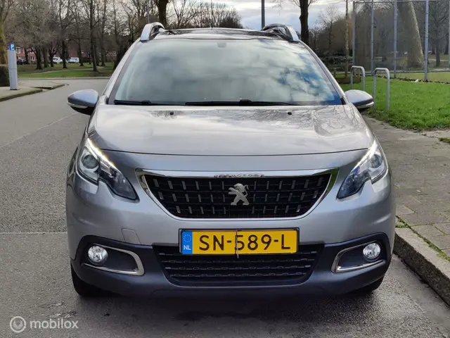 Peugeot 2008 1.2 PureTech Blue Lion 2018 Benzine 4