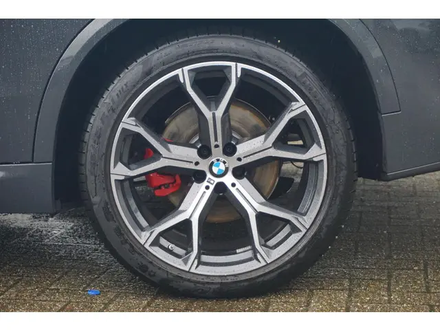 BMW X5 xDrive30d 2024 Diesel 9