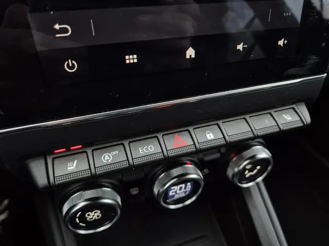 Mitsubishi Colt 1.0T MT First Edition 2024 Benzine 36