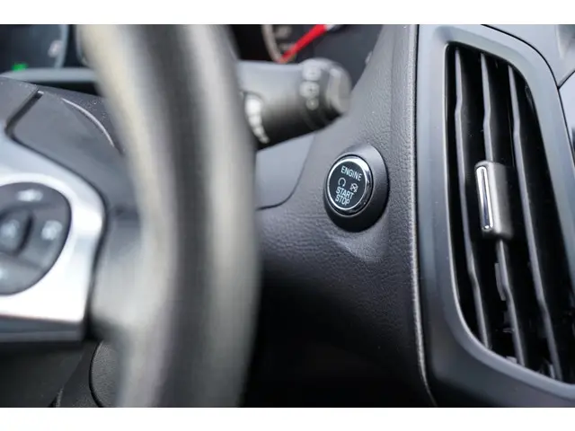 Ford Focus Wagon 2.0 EcoBoost ST-3 2014 Benzine 30