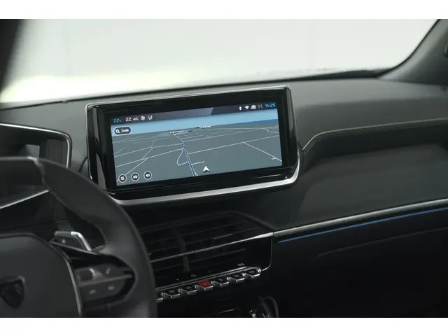 Peugeot 2008 Hybrid 136 e-DSC6 GT 2024 Hybride Benzine 58