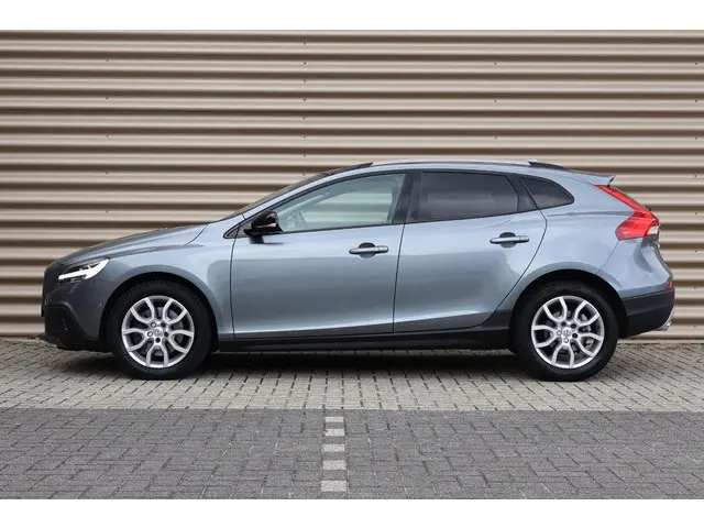 Volvo V40 Cross Country 1.5 T3 Polar+ Luxury 2020 Benzine 6