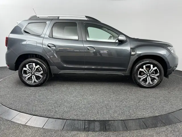 Dacia Duster 1.3 TCe 150 EDC Prestige 2021 Benzine 19
