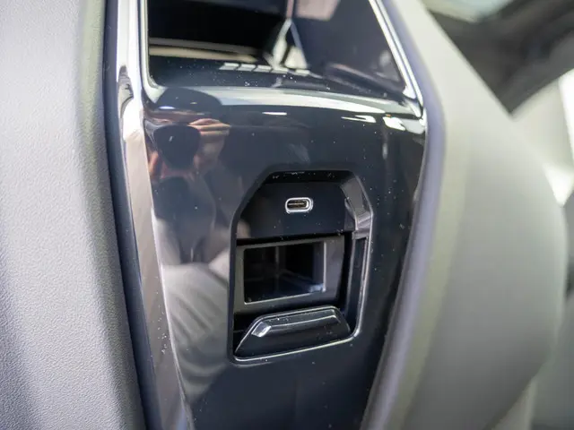 BMW M5 Touring 2026 Hybride Benzine 63