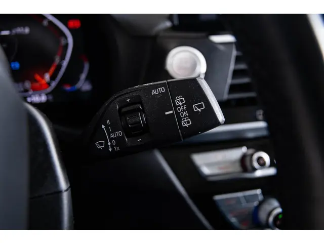 BMW X3 xDrive30i High Executive 2019 Benzine 46