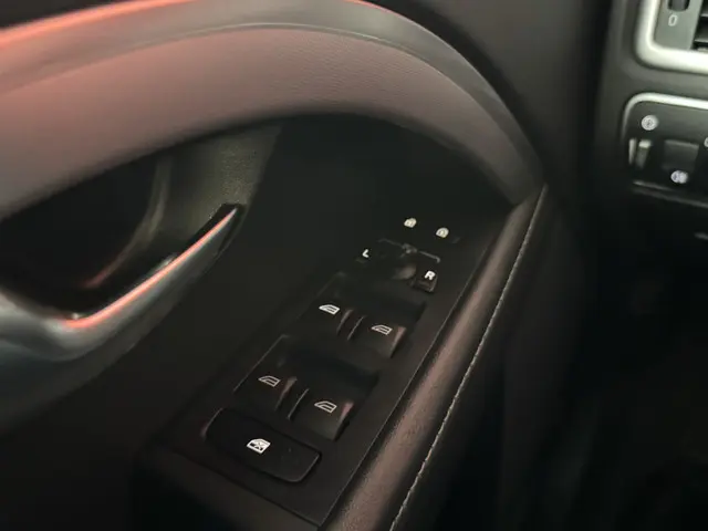 Volvo V70 2.0 D4 Summum 2015 Diesel 26