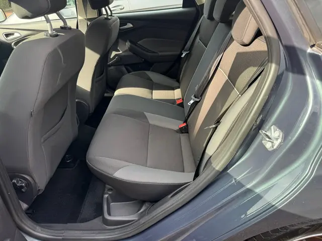 Ford Focus Wagon 1.6 TI-VCT Lease Titanium 2012 Benzine 12