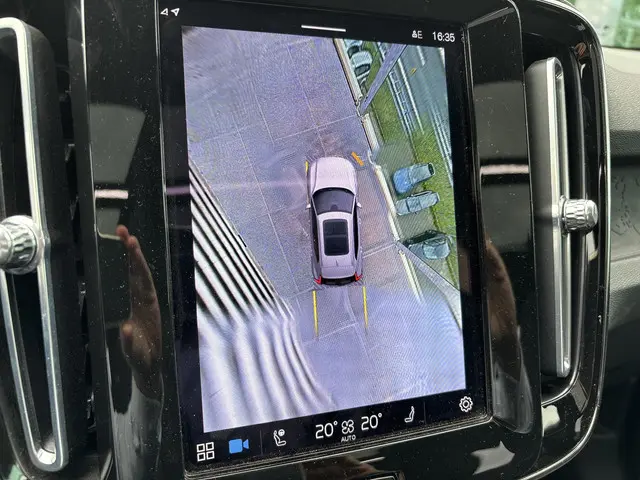 Volvo XC40 Recharge Ultimate 70 kWh 2023 Elektrisch 14