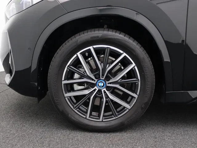 BMW iX1 xDrive30 2024 Elektrisch 8