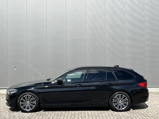 BMW 5 Serie Touring 520d High Executive 2020 Diesel 7