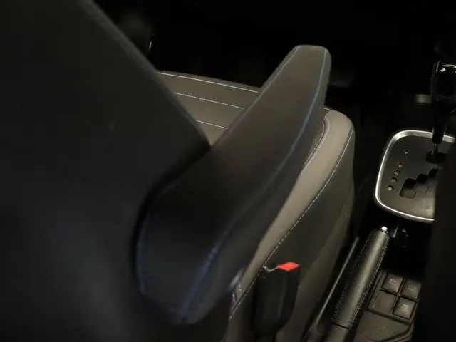 Toyota Yaris 1.5 Hybrid Bi-Tone 2018 Hybride Benzine 36