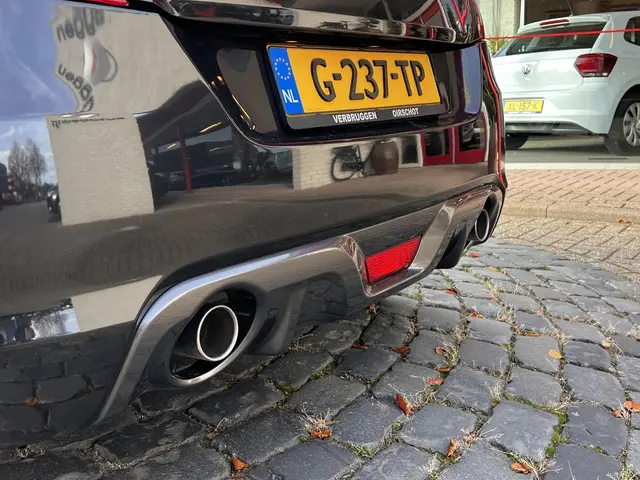 Suzuki Swift 1.6 Sport 2016 Benzine 38