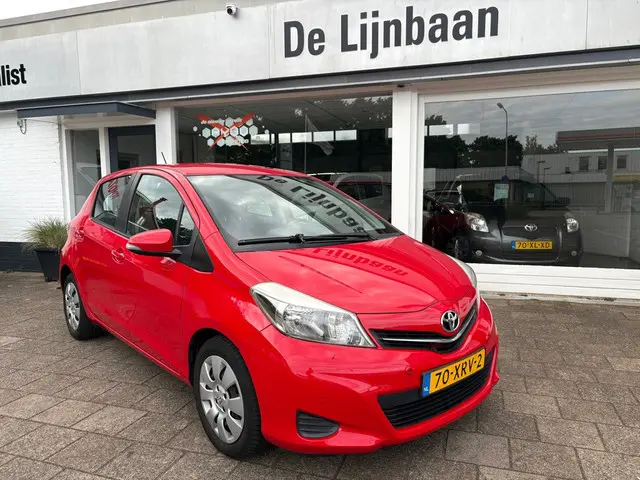 Toyota Yaris 1.3 VVT-i Aspiration 2012 Benzine 8