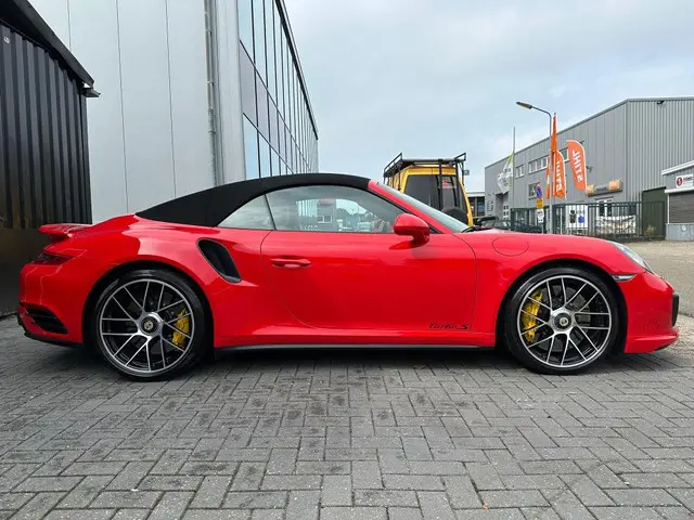 Porsche 911 Cabrio 3.8 Turbo S 2015 Benzine 4