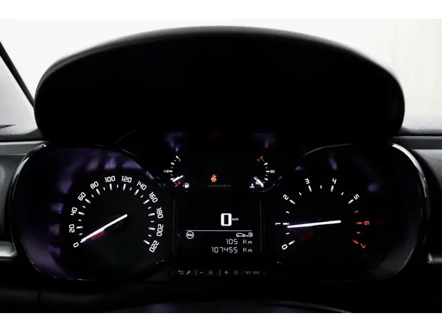 Citroën C3 1.2 PureTech Feel 105g wit 2017 Benzine 15