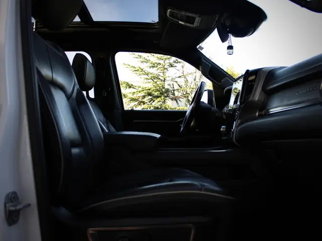 Dodge Ram 1500 5.7 V8 4x4 Crew Cab Limited 2019 Benzine 18