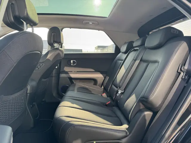 Hyundai IONIQ 5 Lounge AWD 77.4 kWh 2023 Elektrisch 11