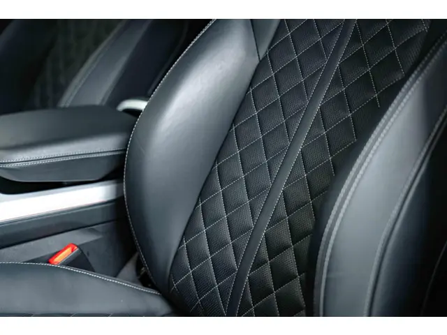 Audi SQ8 4.0 TFSI SQ8 quattro 2021 Benzine 23