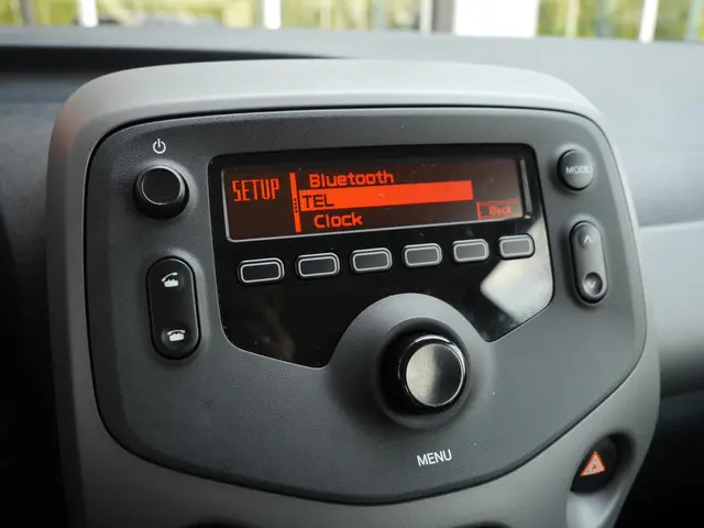 Peugeot 108 1.0 e-VTi Active 2021 Benzine 21