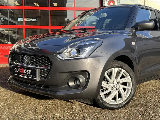 Suzuki Swift 1.2 Select Smart Hybrid 2023 Benzine 3