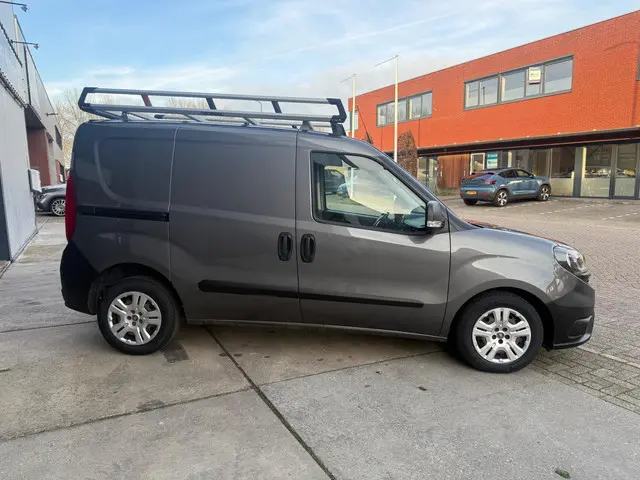 Fiat Doblò Cargo 1.6 MJ L1H1 ECO JET 2018 Diesel 8