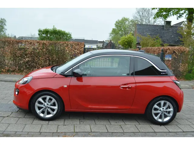 Opel ADAM 1.0 Turbo Glam Favourite 2017 Benzine 2