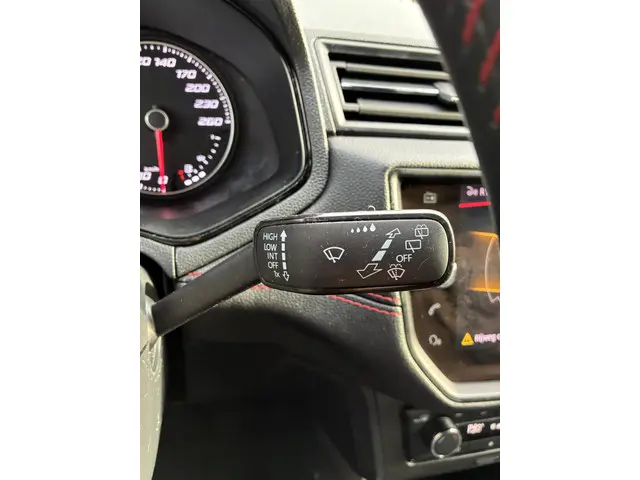 SEAT Arona 1.5 TSI EVO FR Business Intense 2019 Benzine 43