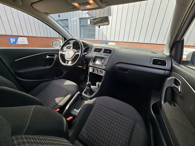 Volkswagen Polo 1.0 Cruise/Airco/5Deurs 2015 Benzine 9