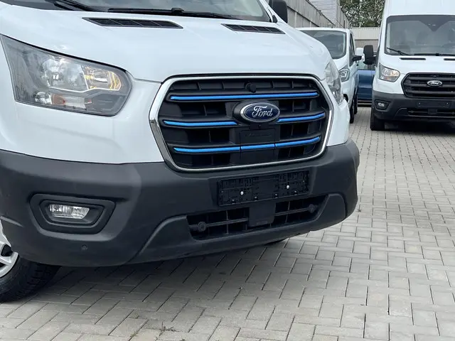 Ford E-Transit 2