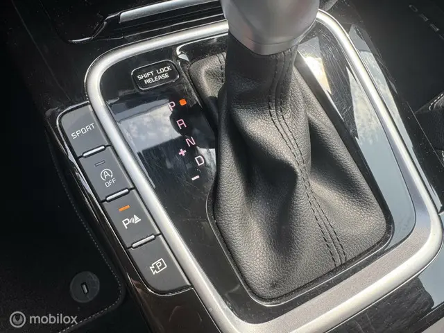 Kia XCeed 1.5 T-GDi DynamicPlusLine 2023 Benzine 32