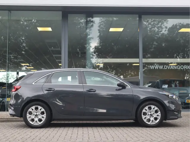 Kia Ceed 1.0 T-GDi 2022 Benzine 5