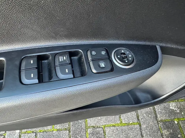 Hyundai i10 1.0i Comfort ( AIRCO + KM NAP ) 2018 Benzine 12