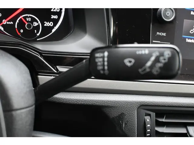 Volkswagen Polo 1.0 TSI Comfortline 2020 Benzine 39