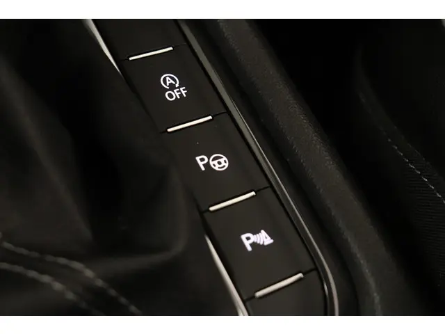 Volkswagen Tiguan 1.5 TSI R-Line 2021 Benzine 26