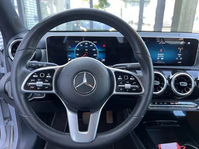 Mercedes-Benz A-Klasse 180 Advantage 2020 Benzine 4