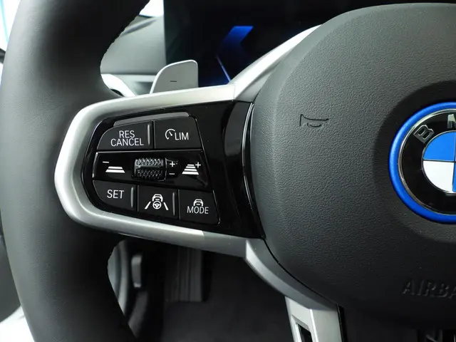 BMW 3 Serie Touring 330e 2026 Hybride Benzine 13