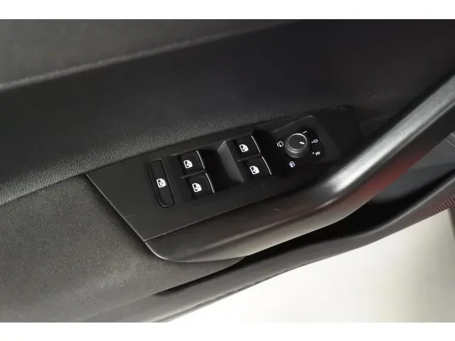 Volkswagen Polo 1.0 TSi R-Line 2022 Benzine 11