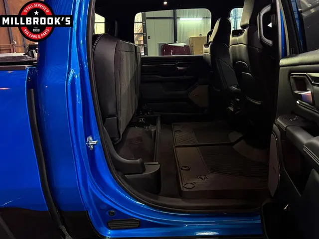 Dodge Ram 1500 Rebel Hurricane 3.0 SST 2024 Benzine 22