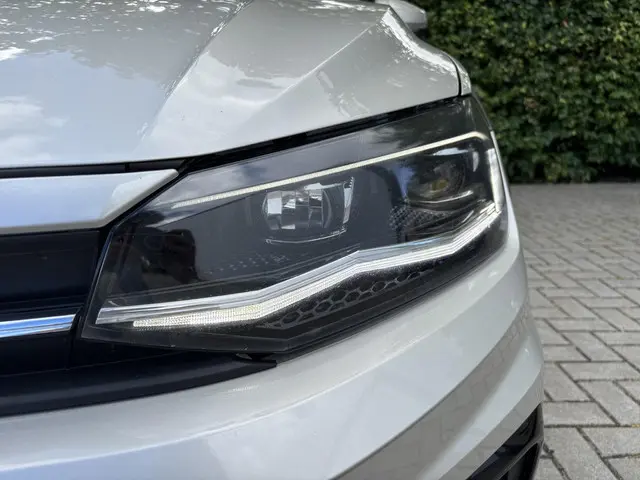 Volkswagen Polo 1.0 TSI Highline 2018 Benzine 29