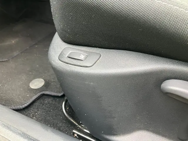 Renault Clio Estate 0.9 TCe Life 2019 Benzine 14