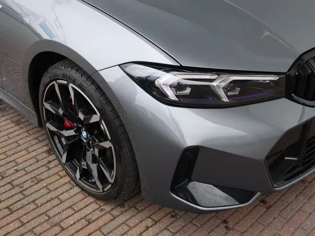 BMW 3 Serie 330e 2026 Hybride Benzine 55