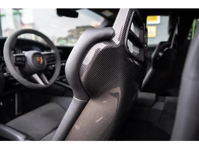 Porsche 911 3.0 Carrera GTS 2022 Benzine 19